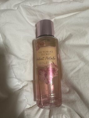 Victoria's Secret Velvet Petals Golden Fragrance Mist - Pink & Gold